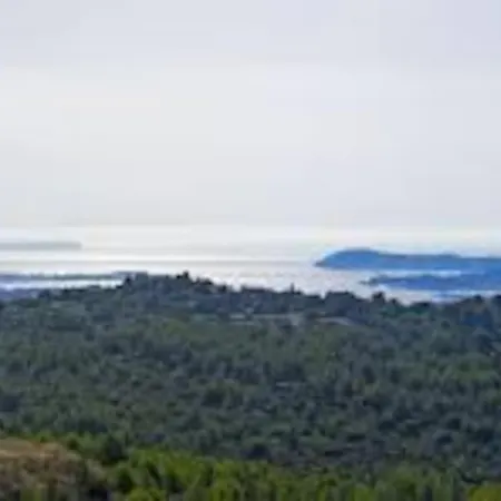 Paradis Terrebrune Вилла *