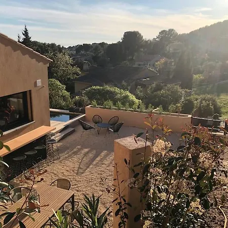 Paradis Terrebrune Вилла